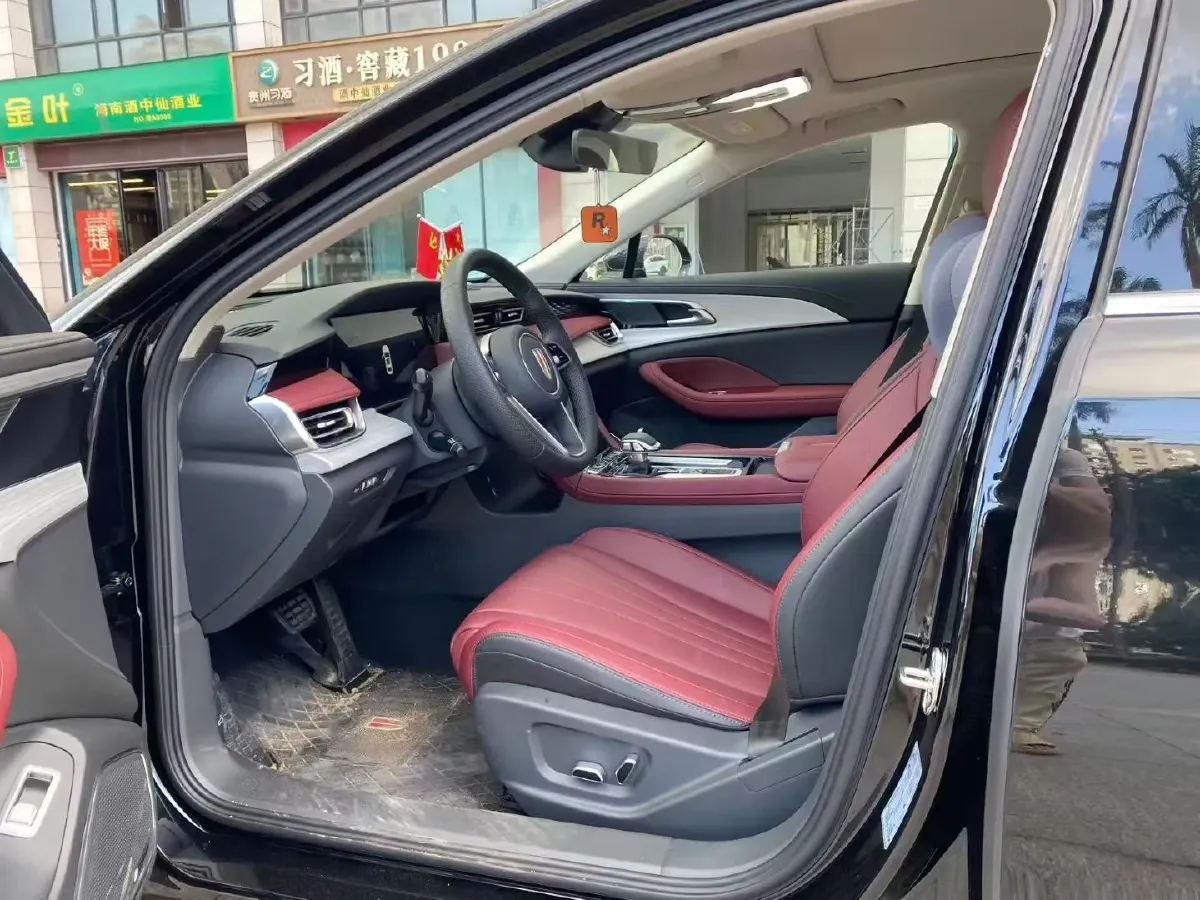 2025 HongQi H5 2.0T 224HP L4 8AT,autocango,china used car exporter,china ev exporter,chinese used car exporter,chinese used ev exporter
