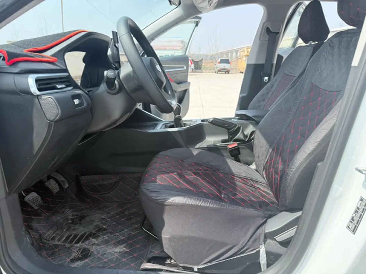 2025 Geely Emgrand 1.5L 127HP L4 5MT,autocango,china used car exporter,china ev exporter,chinese used car exporter,chinese used ev exporter