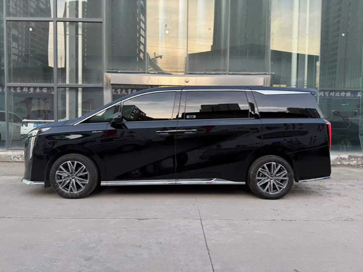 2024 GAC Trumpchi M8 2.0T 252HP L4 8AT,autocango,china used car exporter,china ev exporter,chinese used car exporter,chinese used ev exporter