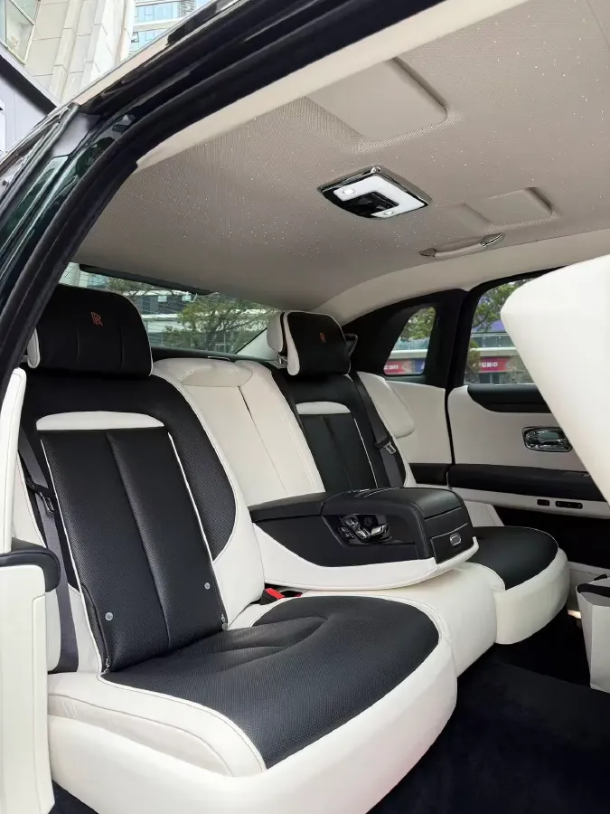 2021 Rolls-Royce Ghost 6.7T 571HP V12 8AT,autocango,china used car exporter,china ev exporter,chinese used car exporter,chinese used ev exporter