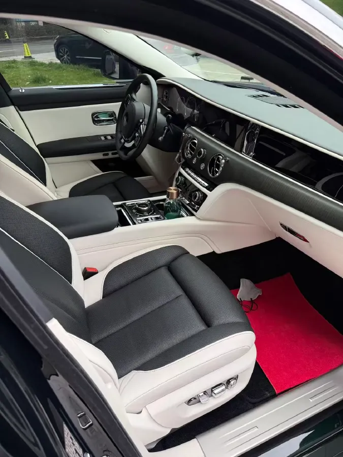 2021 Rolls-Royce Ghost 6.7T 571HP V12 8AT,autocango,china used car exporter,china ev exporter,chinese used car exporter,chinese used ev exporter