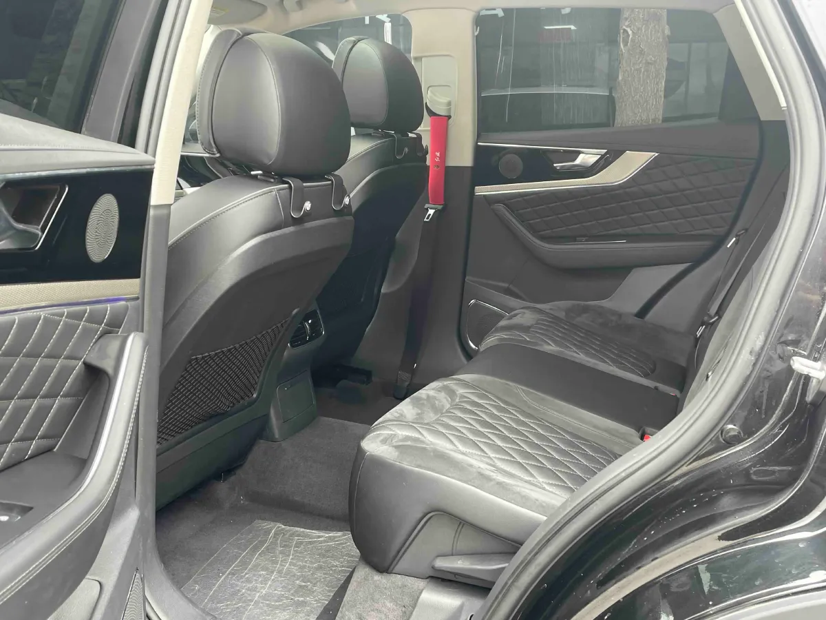 2019 HongQi HS5 2.0T 224HP L4 6AT,autocango,china used car exporter,china ev exporter,chinese used car exporter,chinese used ev exporter