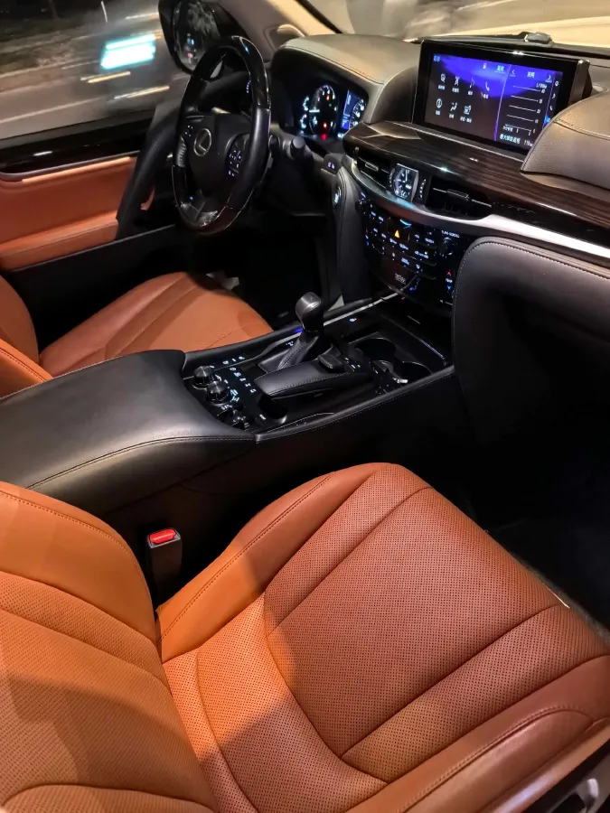 2019 Lexus LX 5.7L 367HP V8 8AT,autocango,china used car exporter,china ev exporter,chinese used car exporter,chinese used ev exporter