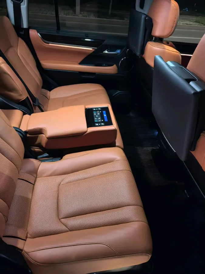 2019 Lexus LX 5.7L 367HP V8 8AT,autocango,china used car exporter,china ev exporter,chinese used car exporter,chinese used ev exporter