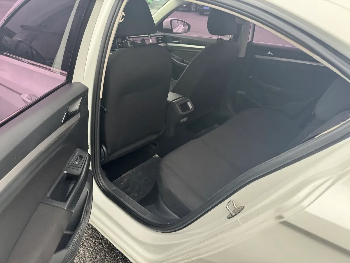 2020 Volkswagen Bora 1.5L 113HP L4 6AT,autocango,china used car exporter,china ev exporter,chinese used car exporter,chinese used ev exporter