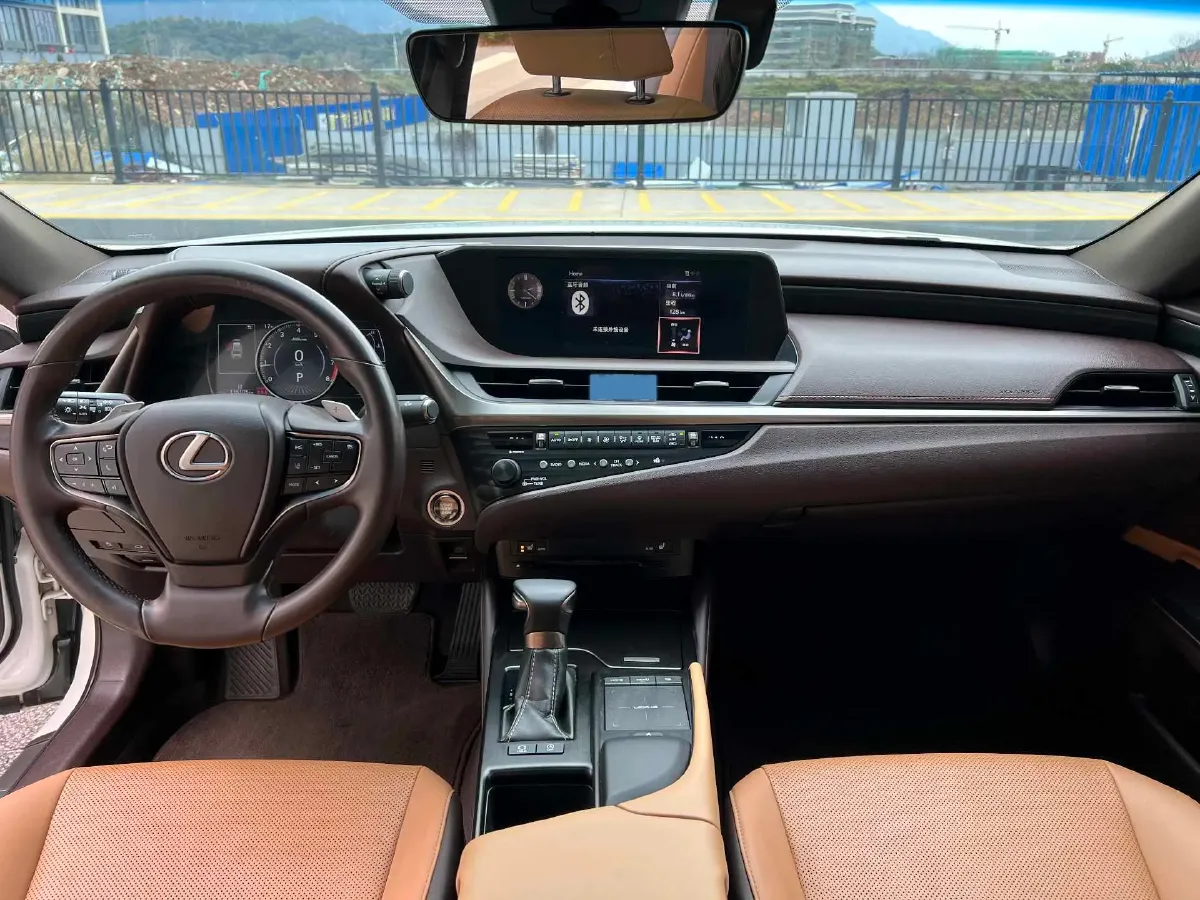 2018 Lexus ES 2.0L 167HP L4 6AT,autocango,china used car exporter,china ev exporter,chinese used car exporter,chinese used ev exporter