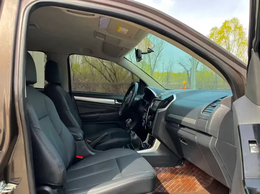 2019 Isuzu LingTuo 2.5T 129HP L4 6MT,autocango,china used car exporter,china ev exporter,chinese used car exporter,chinese used ev exporter