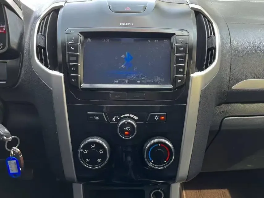 2019 Isuzu LingTuo 2.5T 129HP L4 6MT,autocango,china used car exporter,china ev exporter,chinese used car exporter,chinese used ev exporter