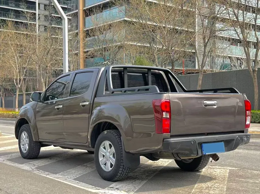 2019 Isuzu LingTuo 2.5T 129HP L4 6MT,autocango,china used car exporter,china ev exporter,chinese used car exporter,chinese used ev exporter