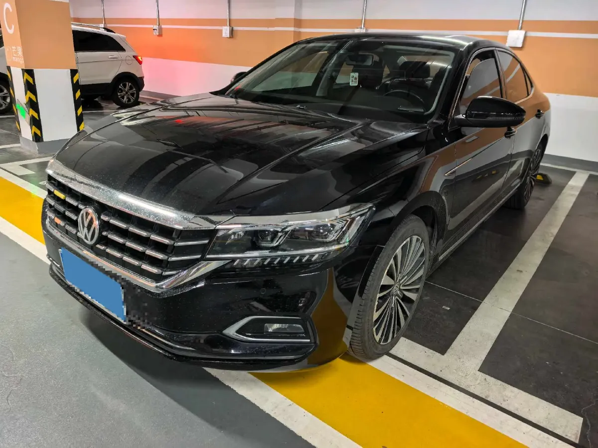 2019 Volvo V40 1.5T 152HP L4 6AT,autocango,china used car exporter,china ev exporter,chinese used car exporter,chinese used ev exporter