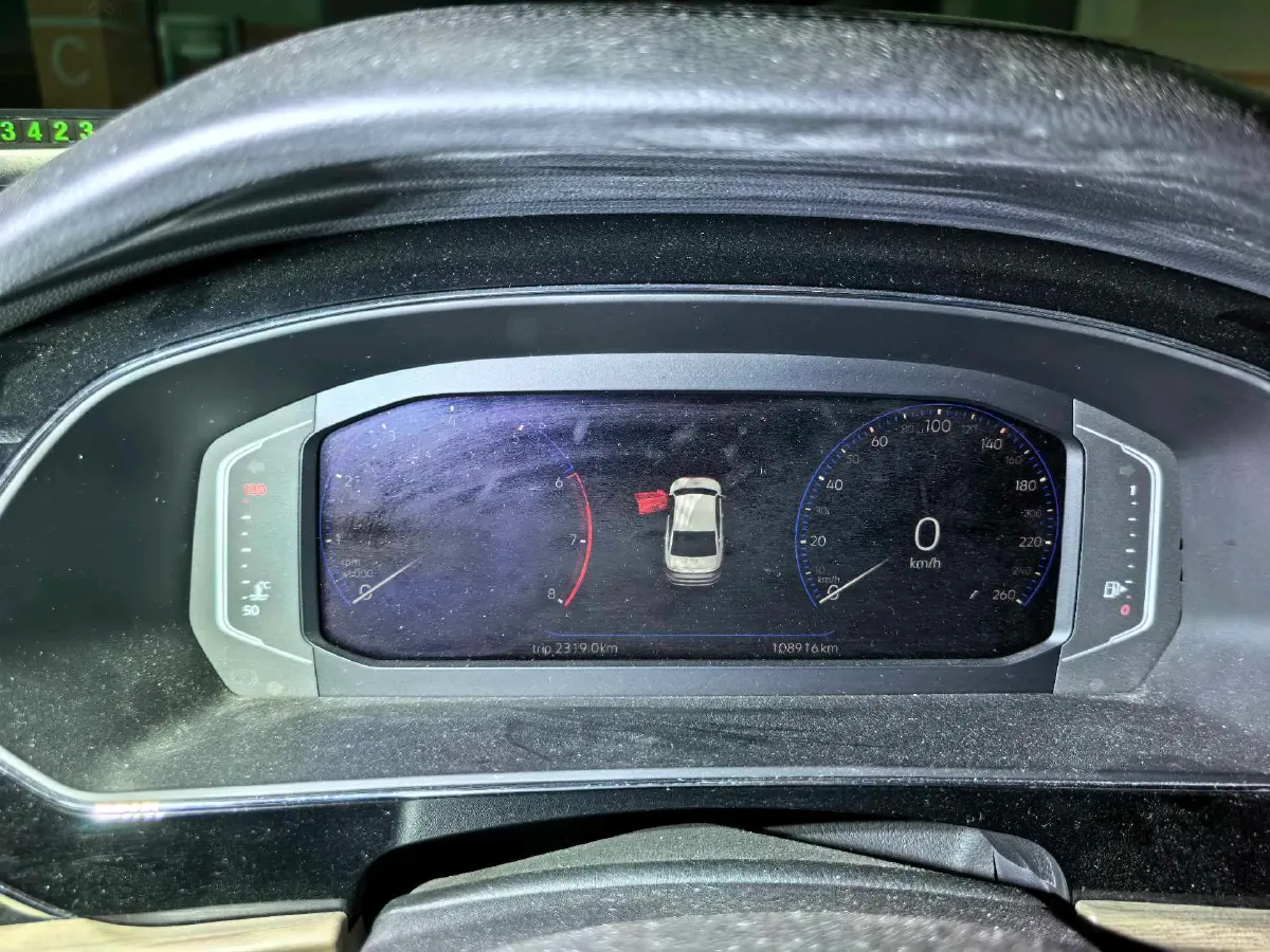 2019 Volvo V40 1.5T 152HP L4 6AT,autocango,china used car exporter,china ev exporter,chinese used car exporter,chinese used ev exporter