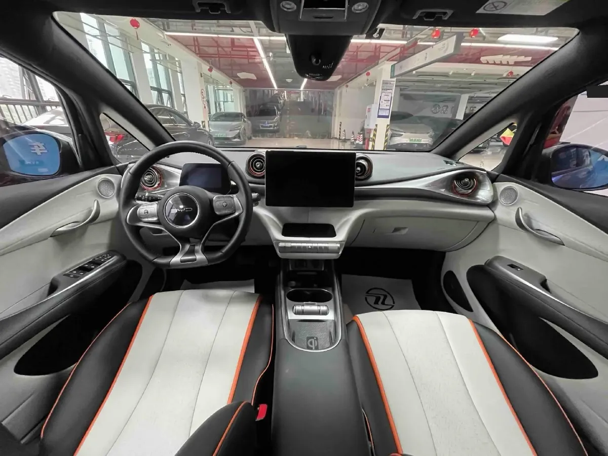 2021 Ford Escort 1.5L 122HP L3 6AT,autocango,china used car exporter,china ev exporter,chinese used car exporter,chinese used ev exporter