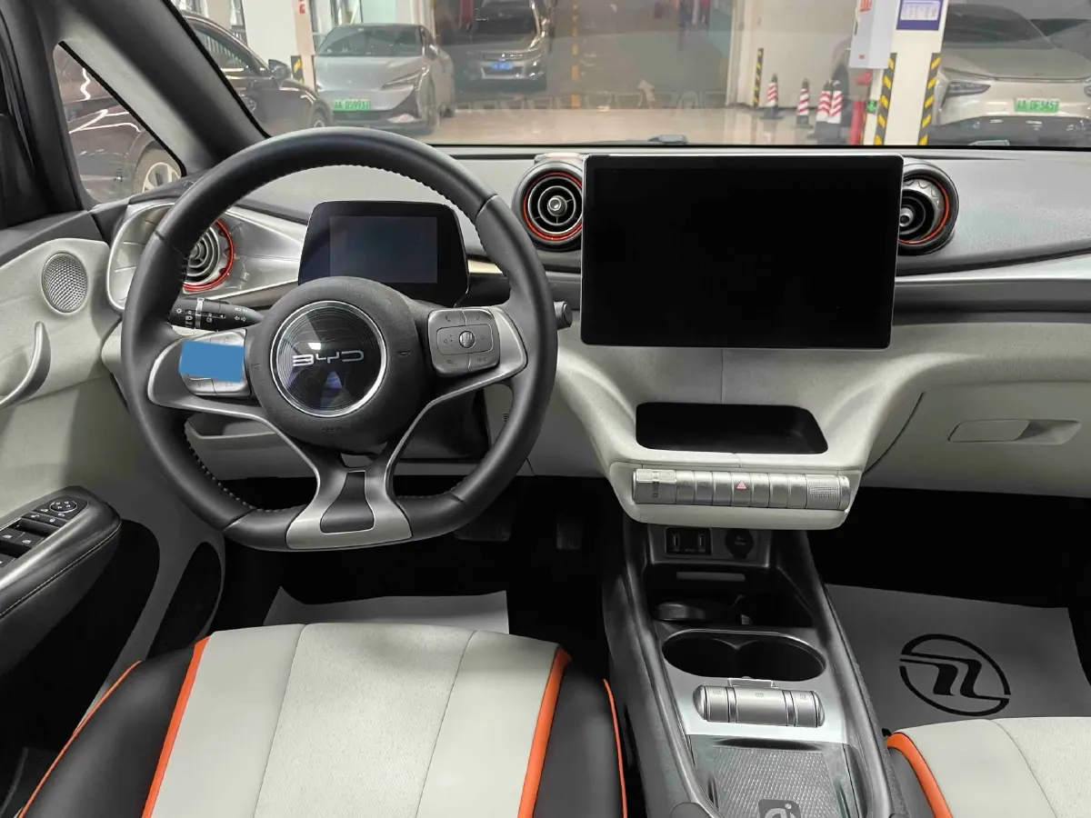 2021 Ford Escort 1.5L 122HP L3 6AT,autocango,china used car exporter,china ev exporter,chinese used car exporter,chinese used ev exporter