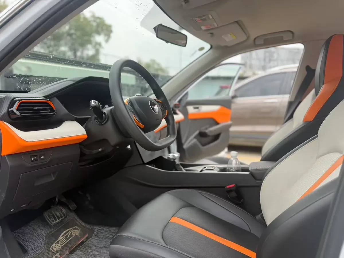 2023 DongFeng Aeolus YiXuan 1.5L 125HP L4 6DCT,autocango,china used car exporter,china ev exporter,chinese used car exporter,chinese used ev exporter