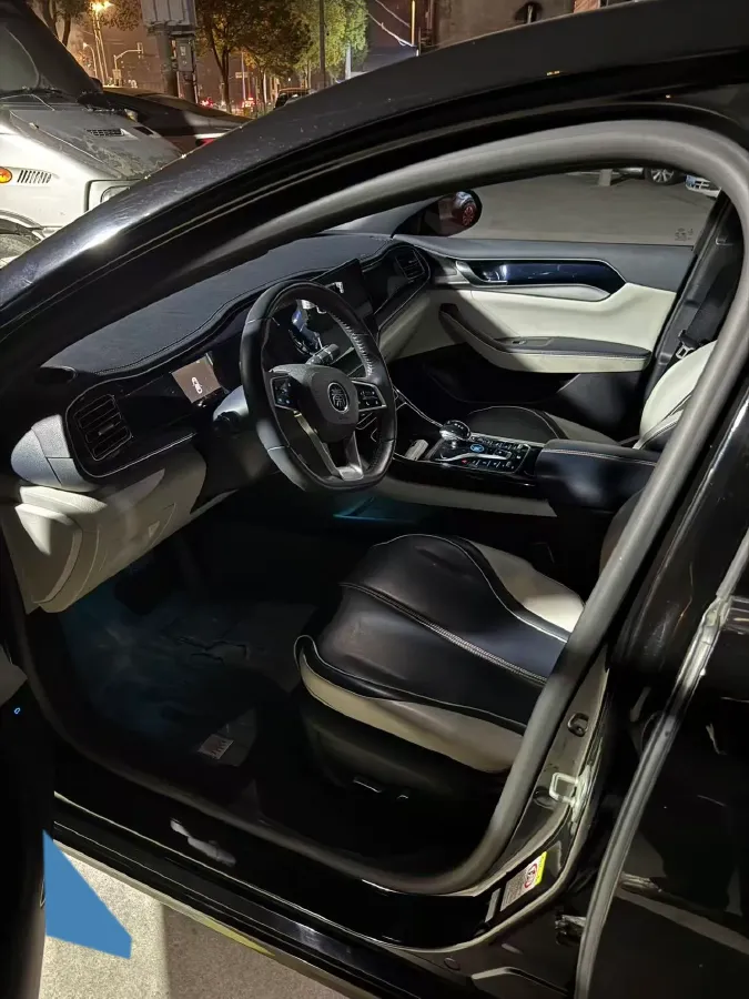 2021 Haval F7 1.5T 169HP L4 7DCT,autocango,china used car exporter,china ev exporter,chinese used car exporter,chinese used ev exporter