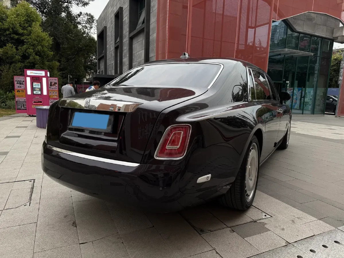 2018 Rolls-Royce Phantom 6.7T 571HP V12 8AT,autocango,china used car exporter,china ev exporter,chinese used car exporter,chinese used ev exporter