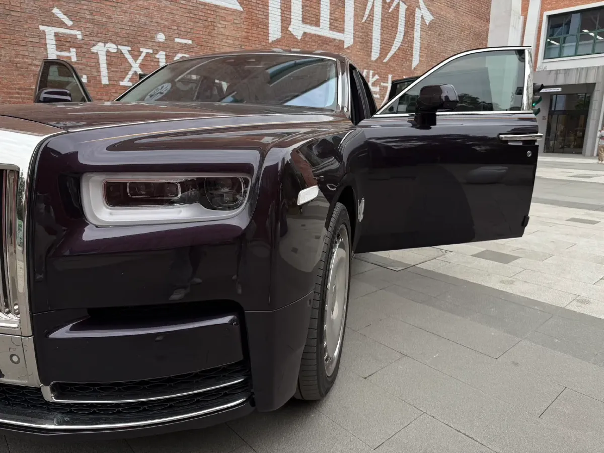 2018 Rolls-Royce Phantom 6.7T 571HP V12 8AT,autocango,china used car exporter,china ev exporter,chinese used car exporter,chinese used ev exporter