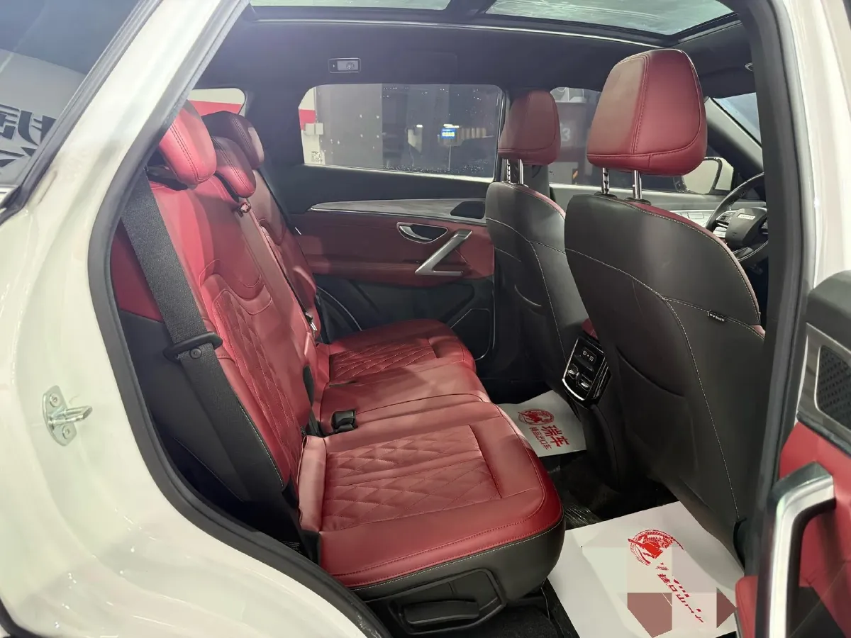 2023 ChangAn Oshan X7 Plus 1.5T 188HP L4 7DCT,autocango,china used car exporter,china ev exporter,chinese used car exporter,chinese used ev exporter