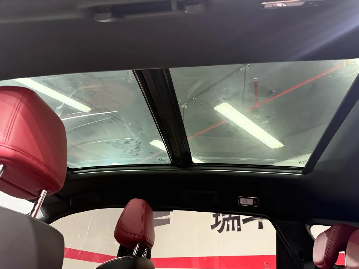 2023 ChangAn Oshan X7 Plus 1.5T 188HP L4 7DCT,autocango,china used car exporter,china ev exporter,chinese used car exporter,chinese used ev exporter