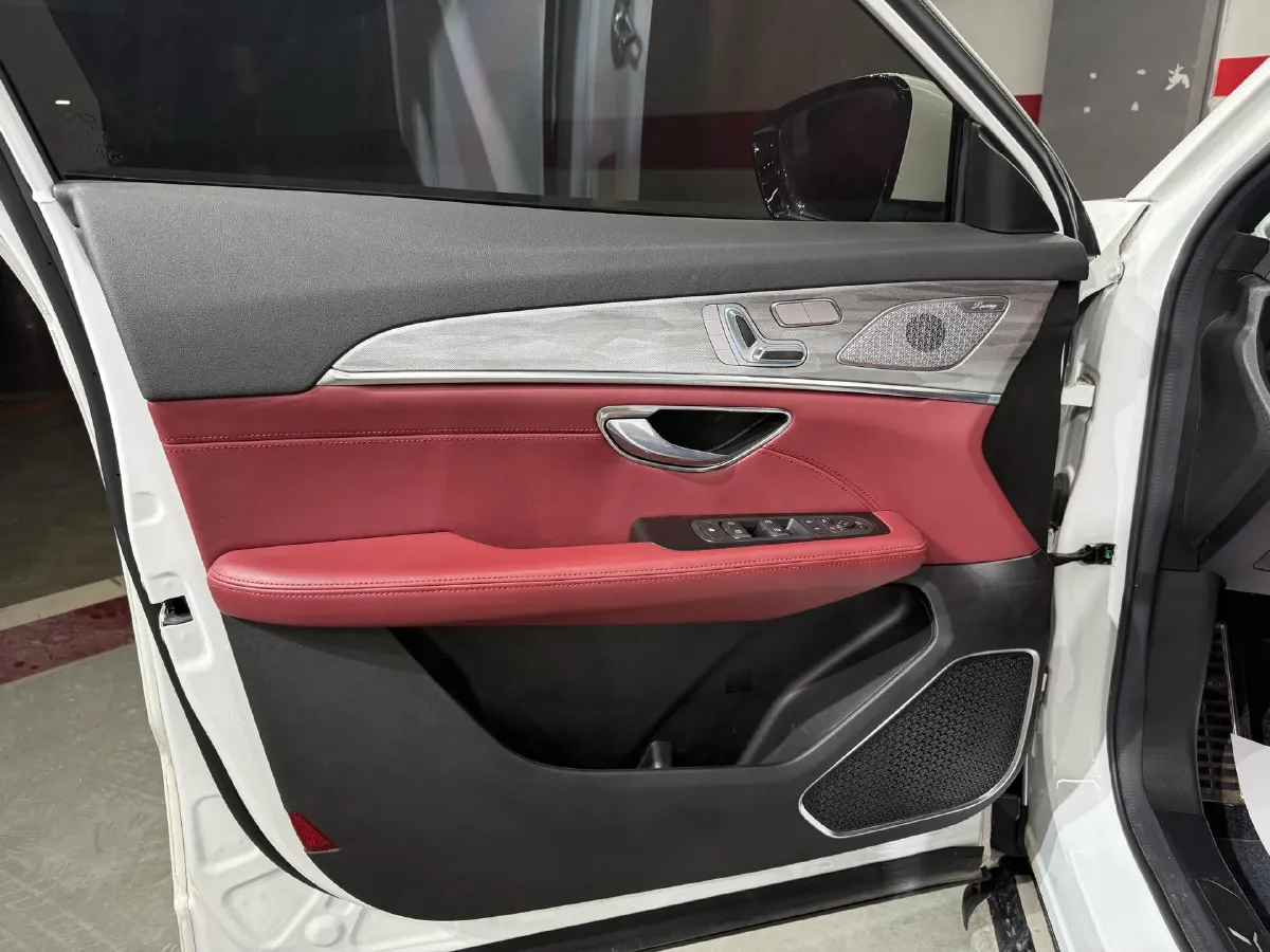 2023 ChangAn Oshan X7 Plus 1.5T 188HP L4 7DCT,autocango,china used car exporter,china ev exporter,chinese used car exporter,chinese used ev exporter