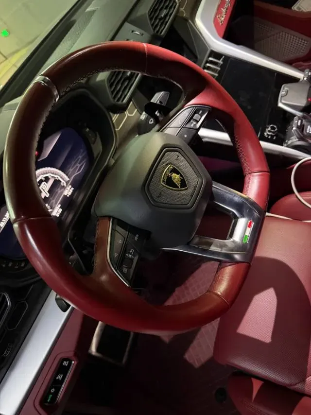 2018 Lamborghini Urus 4.0T 650HP V8 8AT,autocango,china used car exporter,china ev exporter,chinese used car exporter,chinese used ev exporter