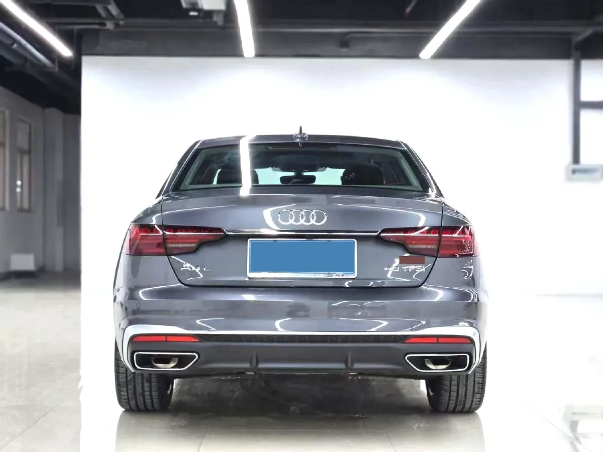 2022 Audi A4L 2.0T 150HP L4 7DCT,autocango,china used car exporter,china ev exporter,chinese used car exporter,chinese used ev exporter