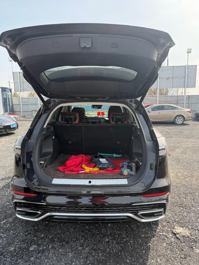 2023 HongQi HS5 2.0T 252HP L4 8AT,autocango,china used car exporter,china ev exporter,chinese used car exporter,chinese used ev exporter