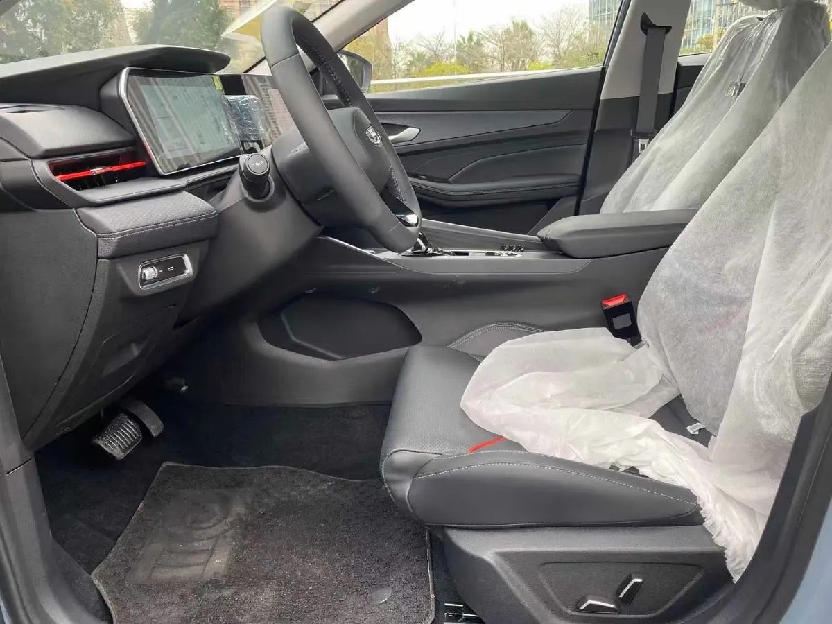 2024 Geely Binray 1.5T 181HP L4 7DCT,autocango,china used car exporter,china ev exporter,chinese used car exporter,chinese used ev exporter