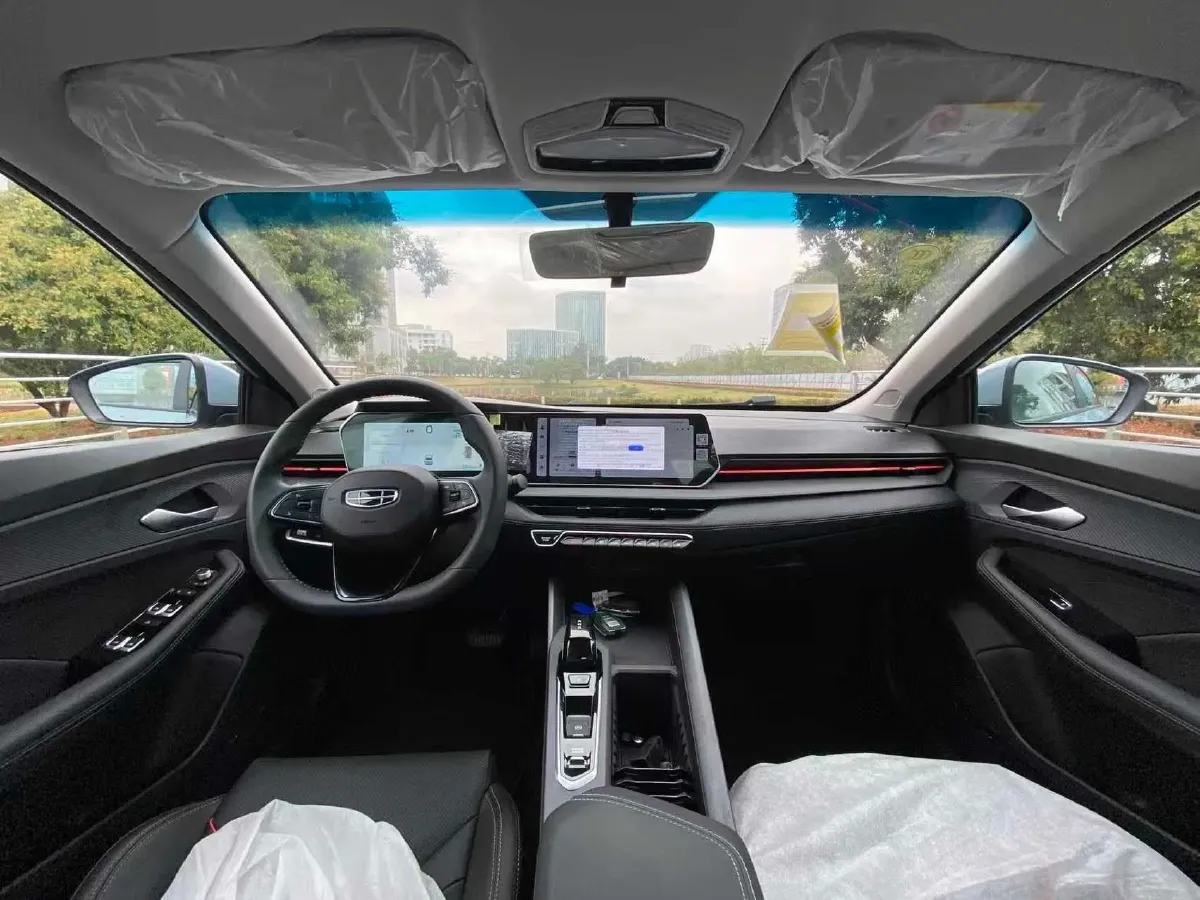 2024 Geely Binray 1.5T 181HP L4 7DCT,autocango,china used car exporter,china ev exporter,chinese used car exporter,chinese used ev exporter