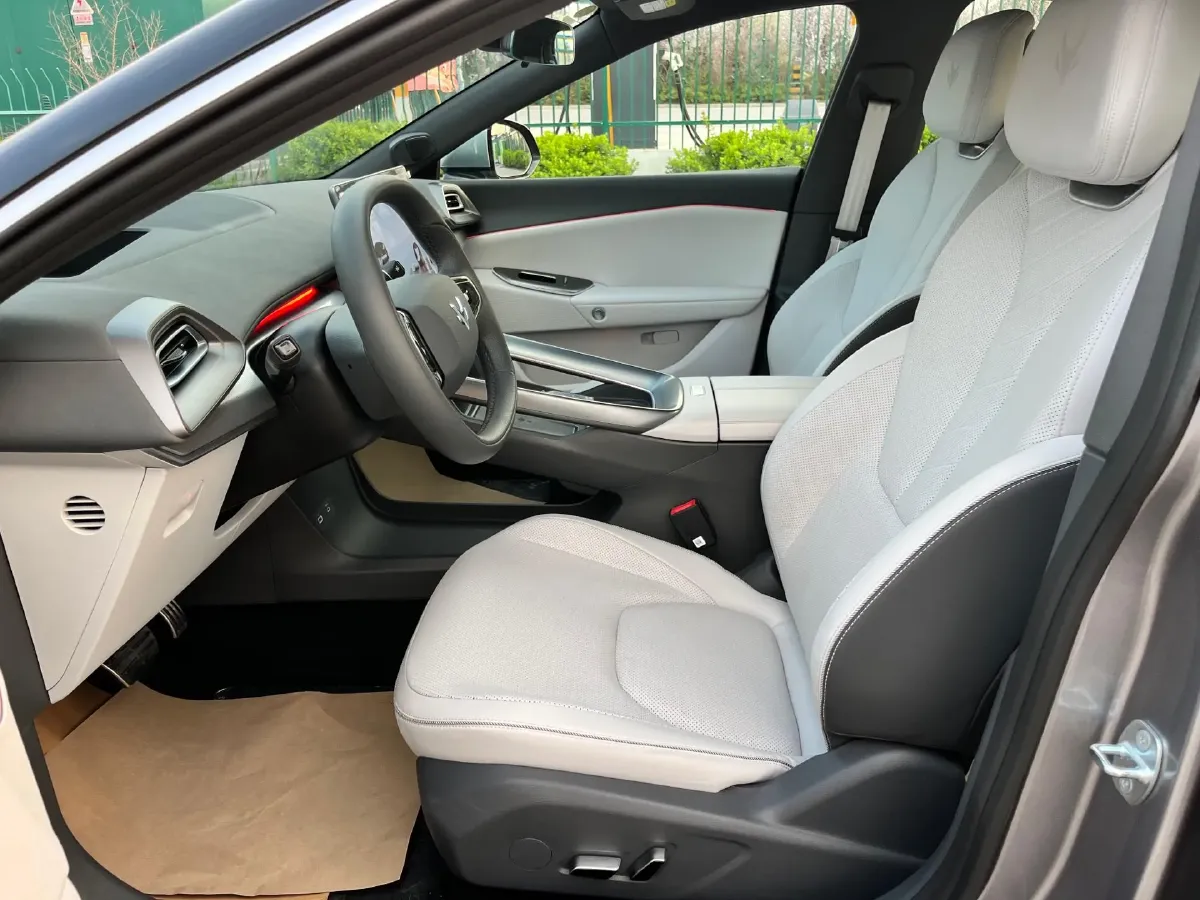 2025 ARCFOX αS5 BEV,autocango,china used car exporter,china ev exporter,chinese used car exporter,chinese used ev exporter