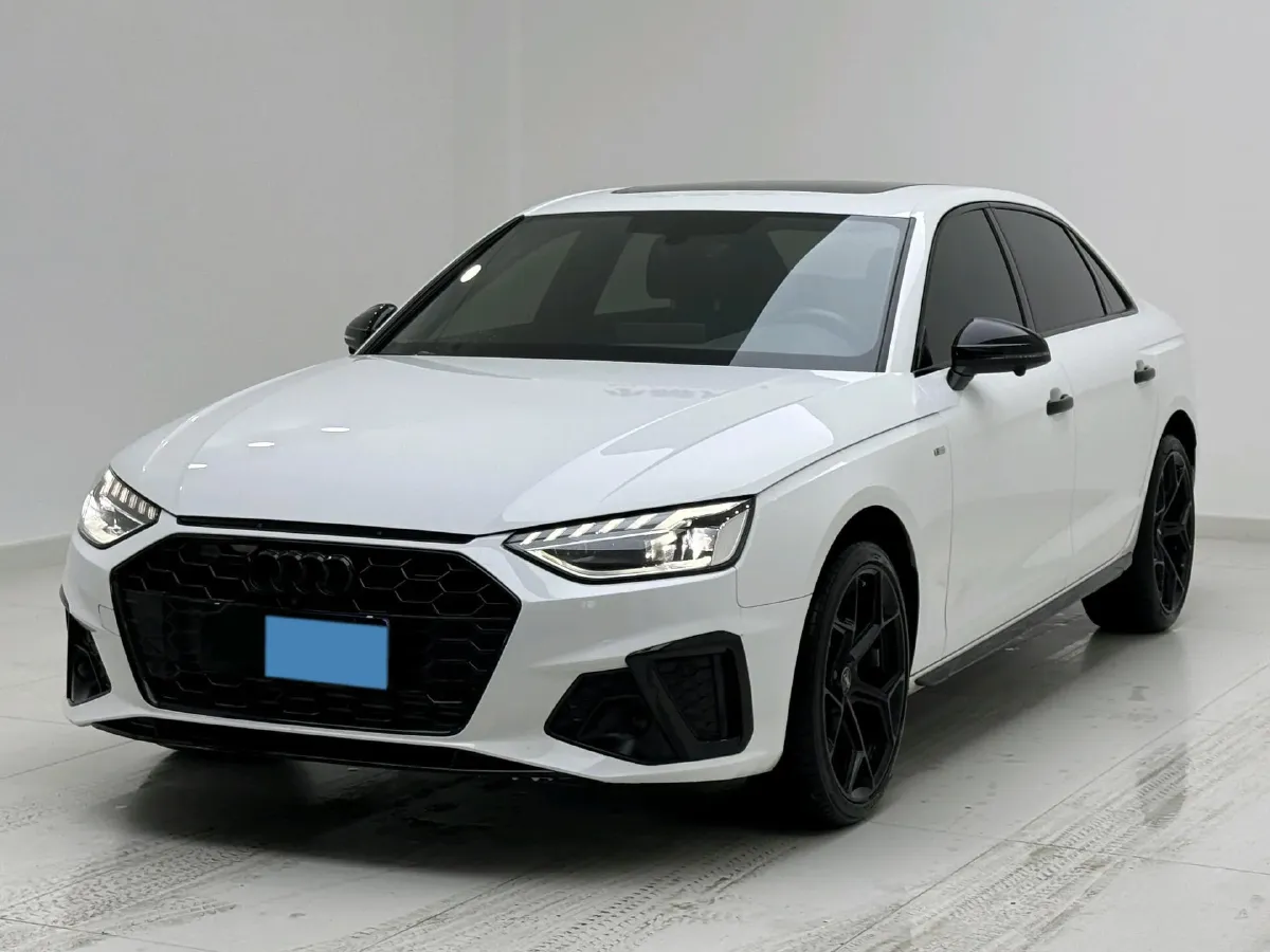 2024 Audi A4L 2.0T 190HP L4 7DCT,autocango,china used car exporter,china ev exporter,chinese used car exporter,chinese used ev exporter