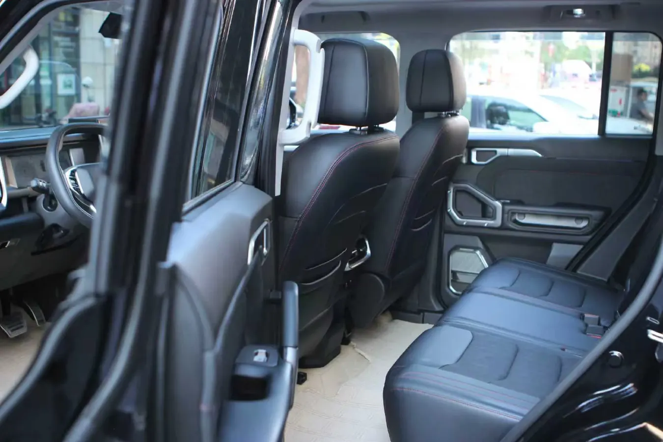 2025 Jetour Traveller 2.0T 254HP L4 8AT,autocango,china used car exporter,china ev exporter,chinese used car exporter,chinese used ev exporter