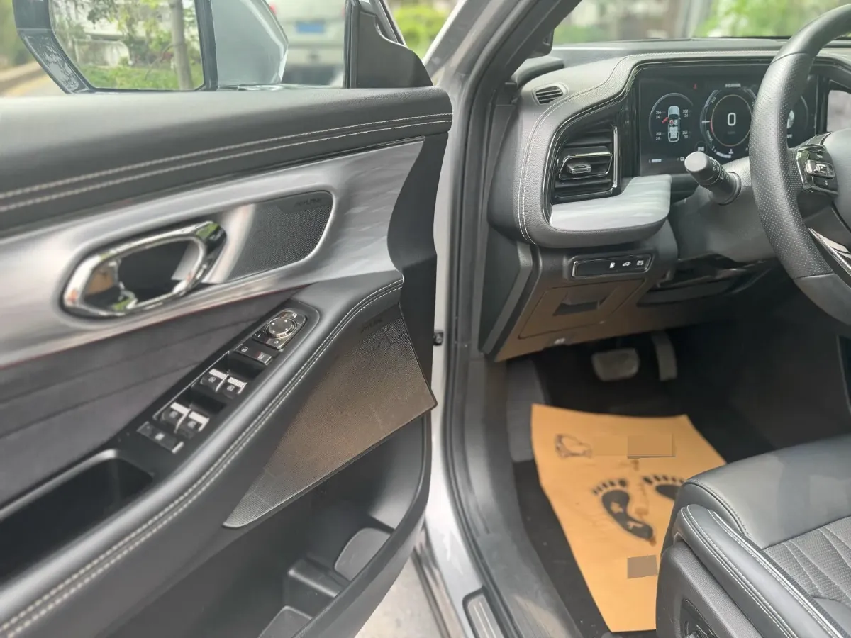 2022 GAC Trumpchi GS8 2.0T 190HP L4 E-CVT Hybrid,autocango,china used car exporter,china ev exporter,chinese used car exporter,chinese used ev exporter