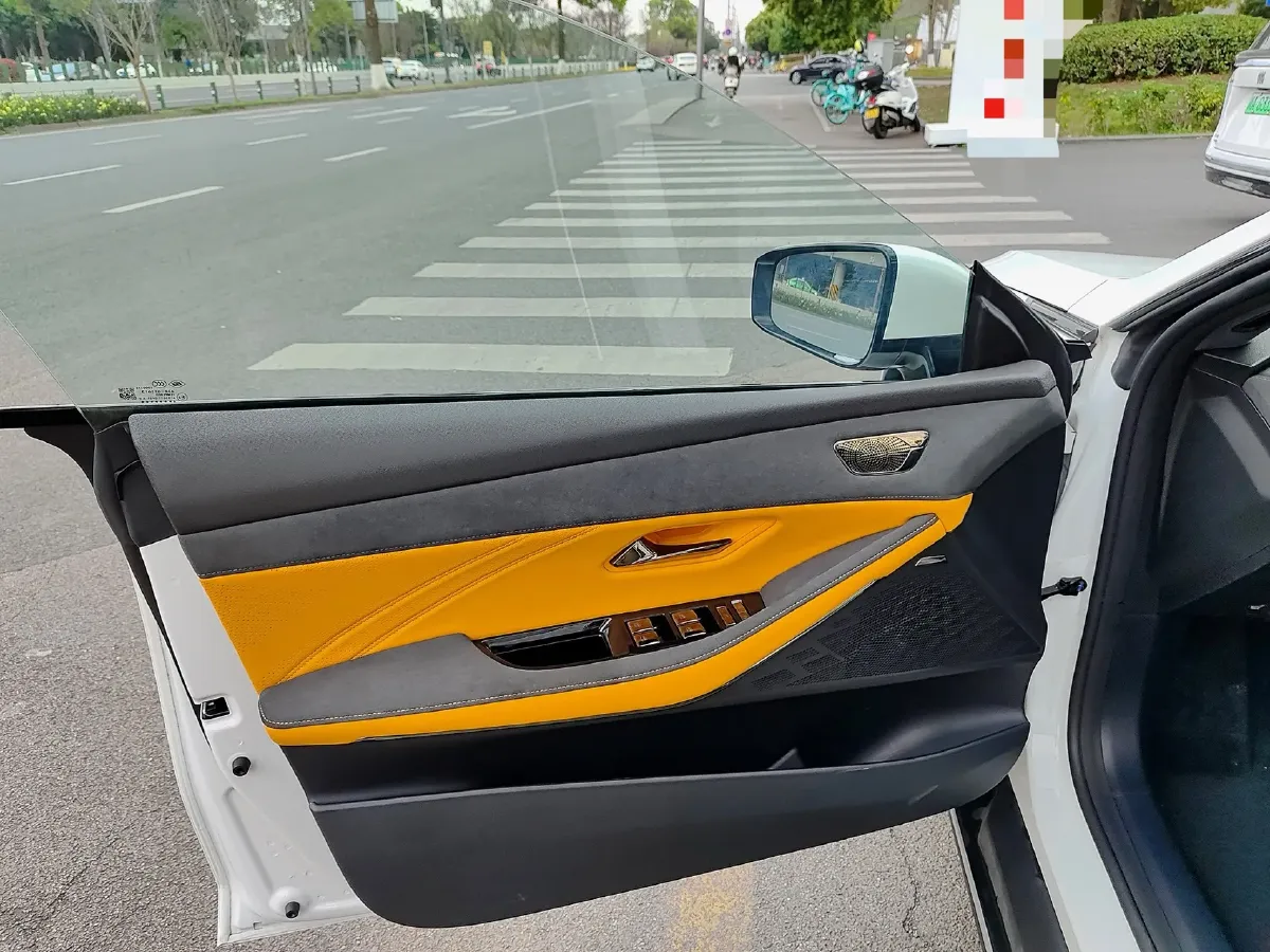 2025 Deepal SL03 BEV 56.1KWH,autocango,china used car exporter,china ev exporter,chinese used car exporter,chinese used ev exporter