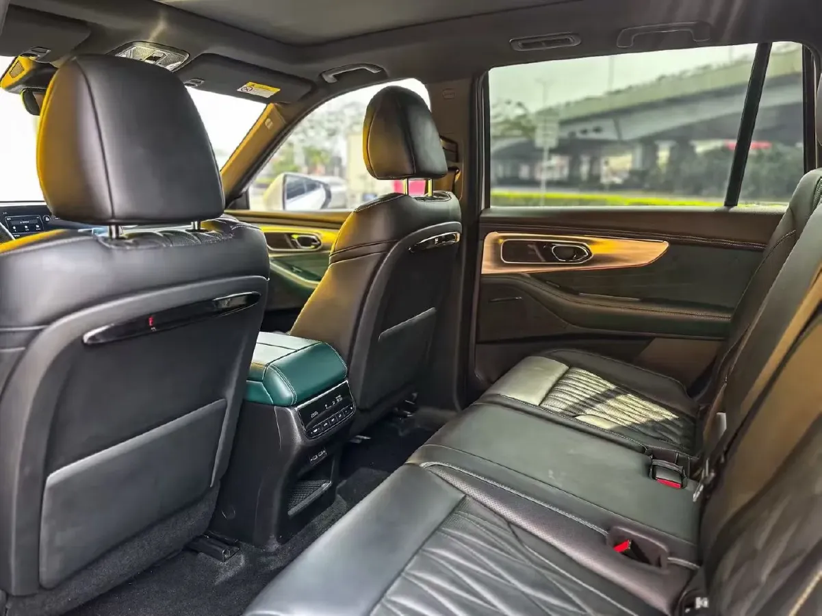 2022 GAC Trumpchi GS8 2.0T 190HP L4 E-CVT Hybrid,autocango,china used car exporter,china ev exporter,chinese used car exporter,chinese used ev exporter