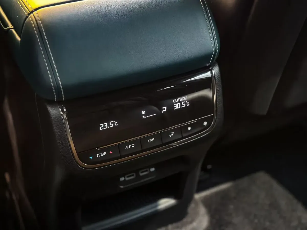 2022 GAC Trumpchi GS8 2.0T 190HP L4 E-CVT Hybrid,autocango,china used car exporter,china ev exporter,chinese used car exporter,chinese used ev exporter