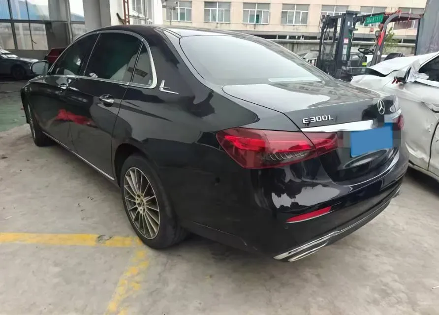 2021 Mercedes-Benz E Class 2.0T 197HP L4 9AT,autocango,china used car exporter,china ev exporter,chinese used car exporter,chinese used ev exporter