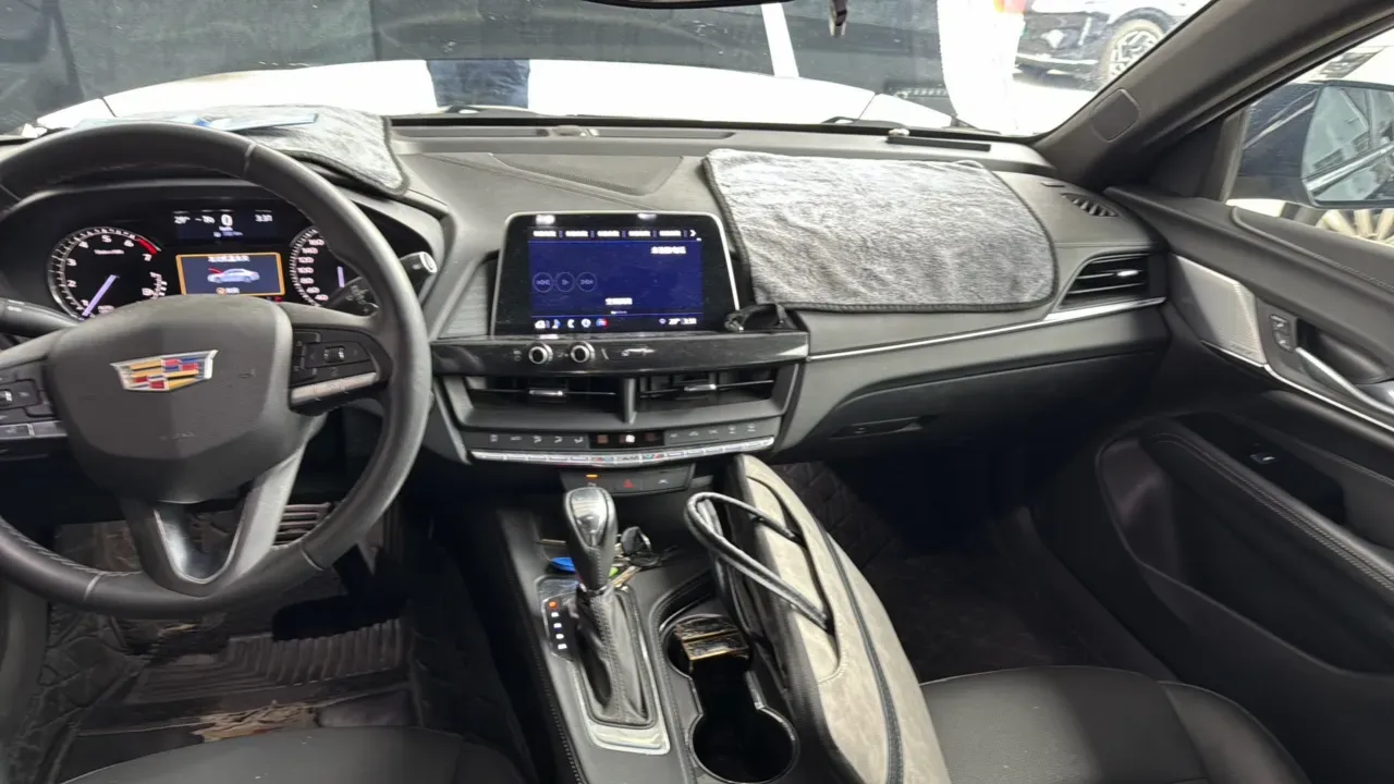 2023 Cadillac CT4 1.5T 211HP L4 8AT,autocango,china used car exporter,china ev exporter,chinese used car exporter,chinese used ev exporter