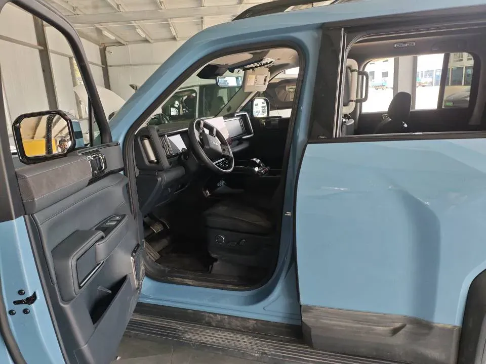 2023 FangChengBao Bao 5 1.5T 194HP L4 E-CVT PHEV 31.8KWH,autocango,china used car exporter,china ev exporter,chinese used car exporter,chinese used ev exporter