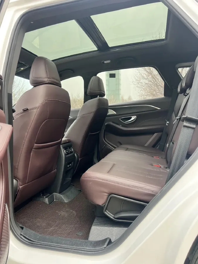 2022 Jetour X90 2.0T 254HP L4 7DCT,autocango,china used car exporter,china ev exporter,chinese used car exporter,chinese used ev exporter