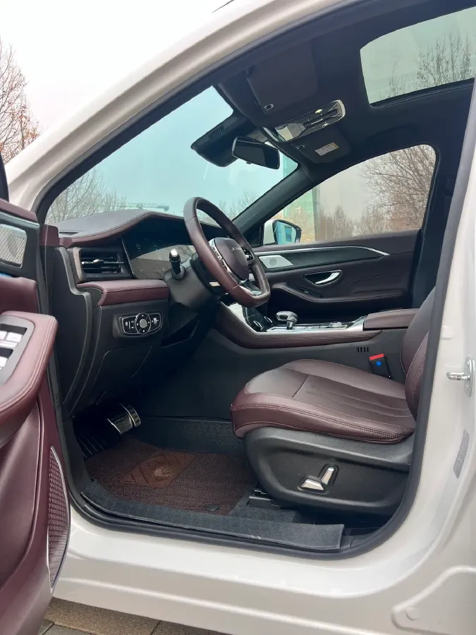 2022 Jetour X90 2.0T 254HP L4 7DCT,autocango,china used car exporter,china ev exporter,chinese used car exporter,chinese used ev exporter