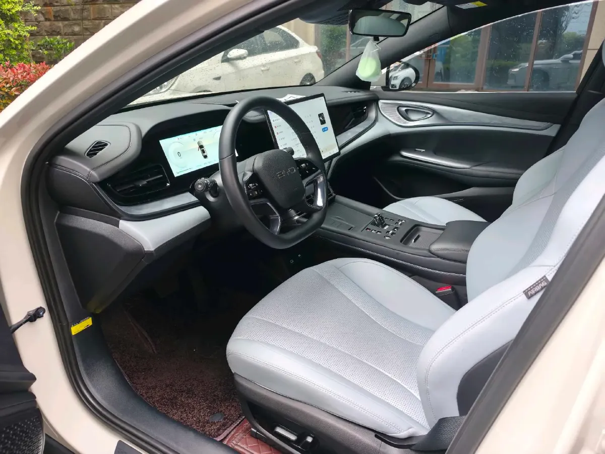 2023 BYD Seal 1.5L 110HP L4 E-CVT PHEV 17.6KWH,autocango,china used car exporter,china ev exporter,chinese used car exporter,chinese used ev exporter