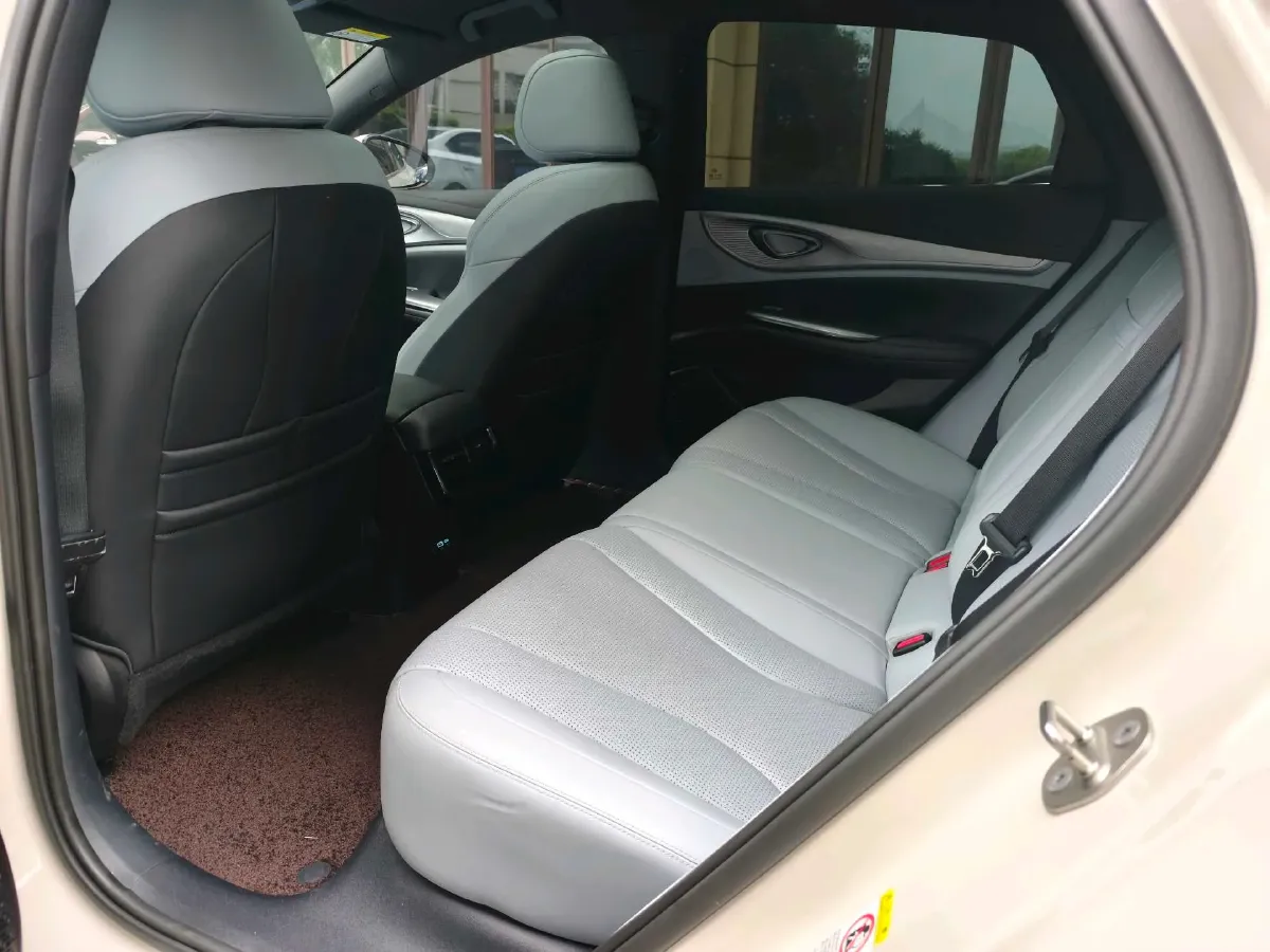 2023 BYD Seal 1.5L 110HP L4 E-CVT PHEV 17.6KWH,autocango,china used car exporter,china ev exporter,chinese used car exporter,chinese used ev exporter