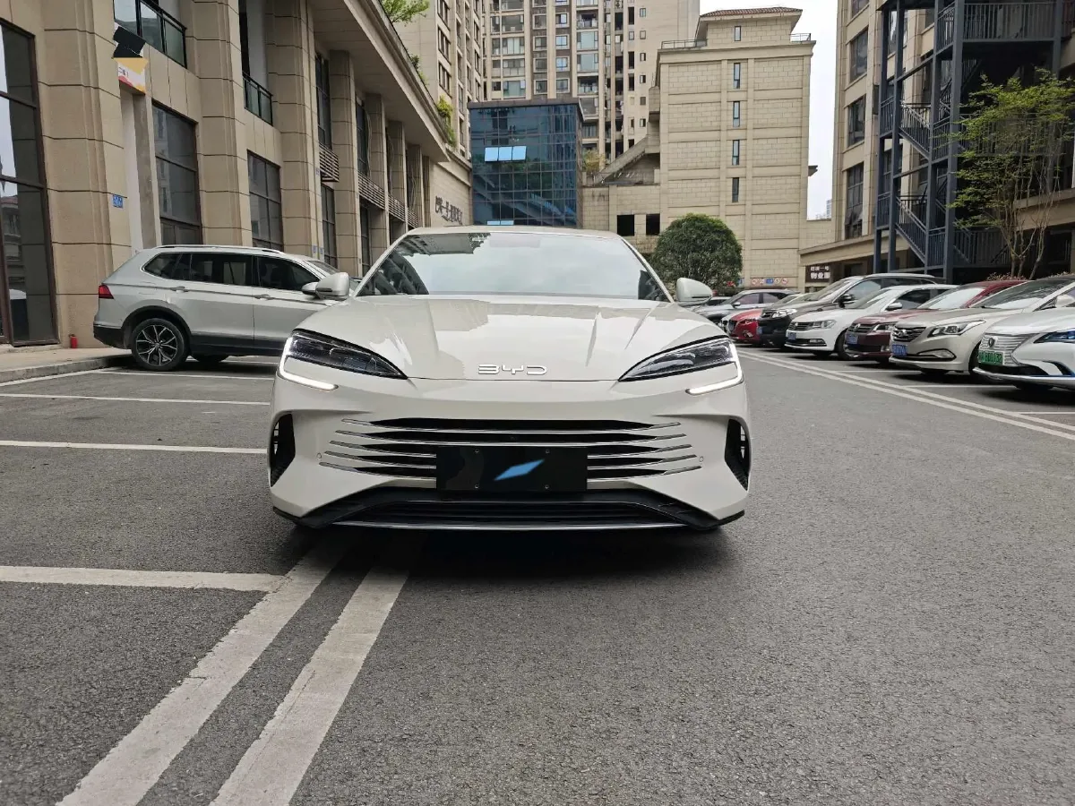 2023 BYD Seal 1.5L 110HP L4 E-CVT PHEV 17.6KWH,autocango,china used car exporter,china ev exporter,chinese used car exporter,chinese used ev exporter