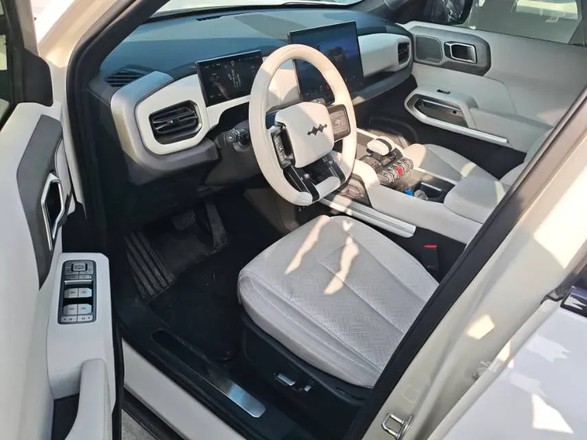 2025 FangChengBao Tai 3 BEV,autocango,china used car exporter,china ev exporter,chinese used car exporter,chinese used ev exporter