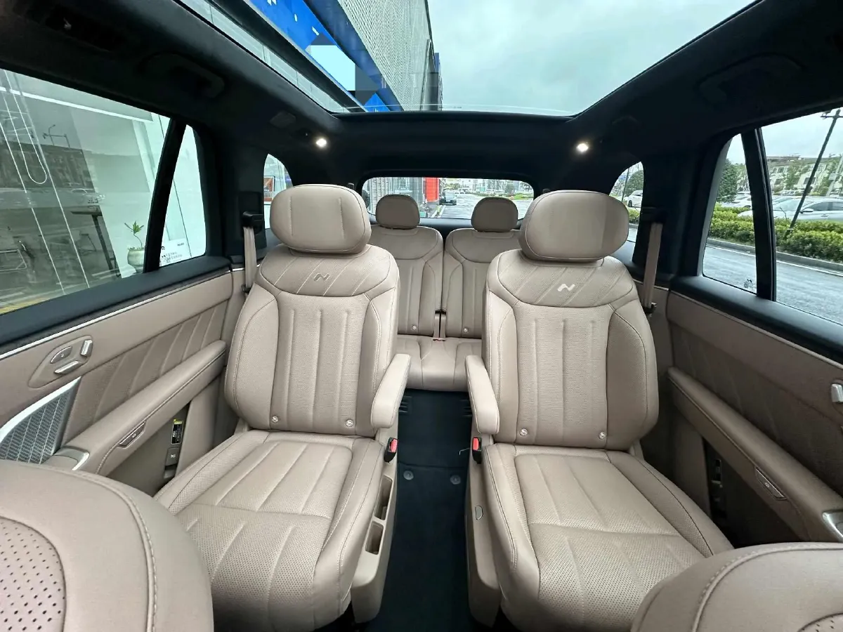 2025 ONVO L90 BEV,autocango,china used car exporter,china ev exporter,chinese used car exporter,chinese used ev exporter