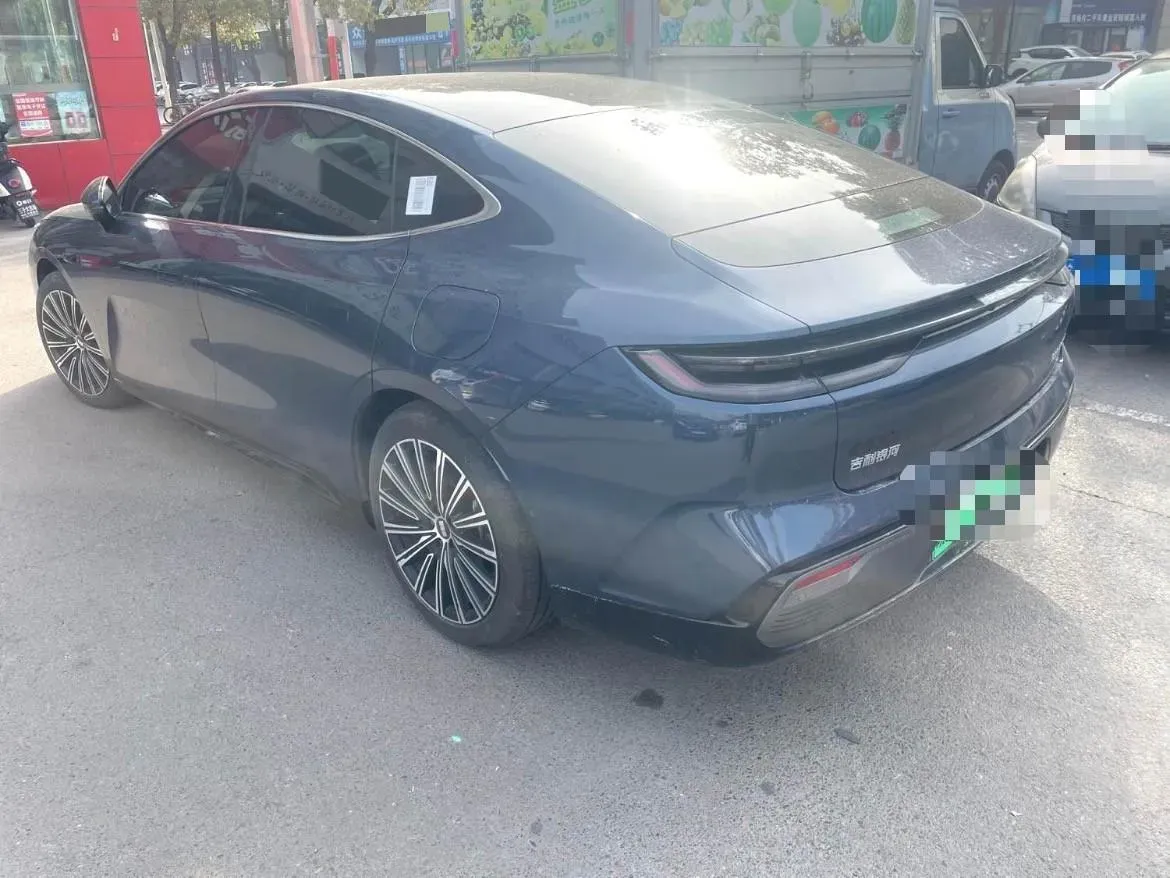 2025 Geely Galaxy Starshine 8 1.5T 163HP L4 3DHT PHEV 27.69KWH,autocango,china used car exporter,china ev exporter,chinese used car exporter,chinese used ev exporter