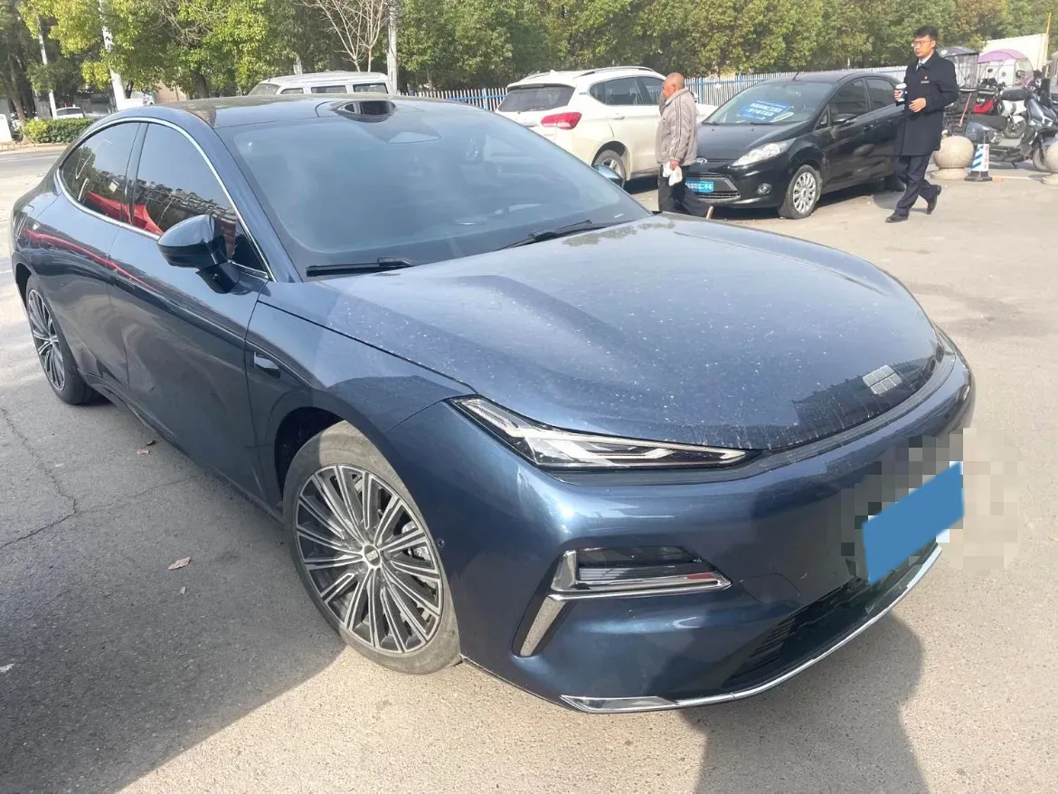 2025 Geely Galaxy Starshine 8 1.5T 163HP L4 3DHT PHEV 27.69KWH,autocango,china used car exporter,china ev exporter,chinese used car exporter,chinese used ev exporter
