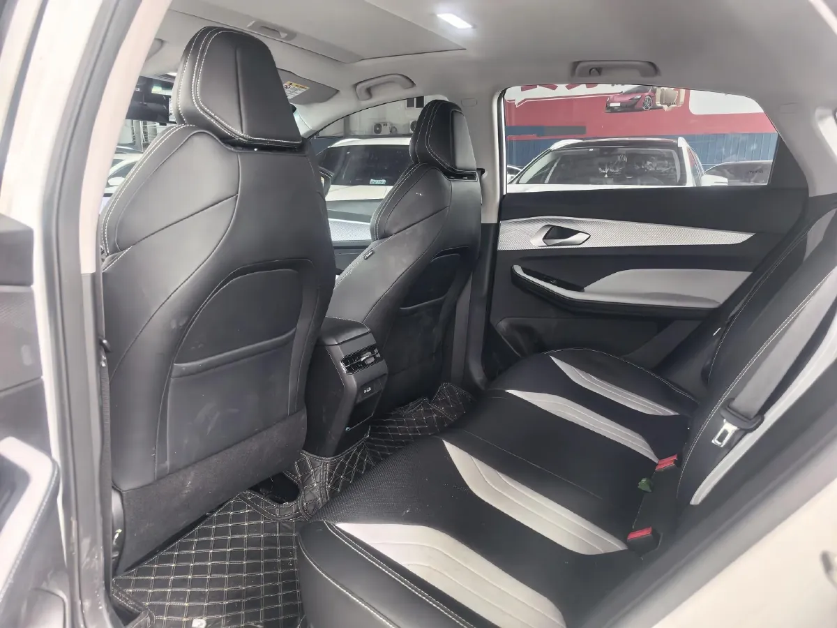 2024 Geely Binray 1.5T 181HP L4 7DCT,autocango,china used car exporter,china ev exporter,chinese used car exporter,chinese used ev exporter