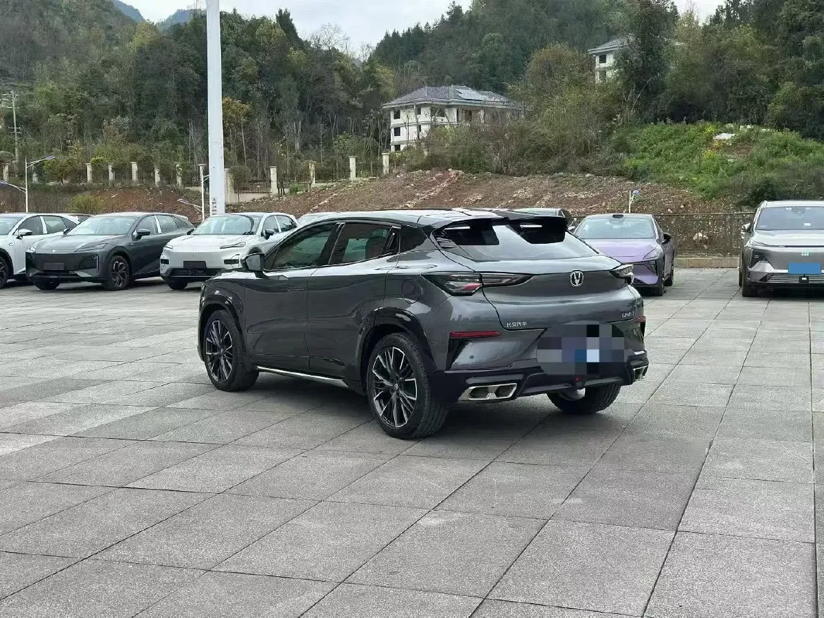 2023 ChangAn UNI-T 1.5T 188HP L4 7DCT,autocango,china used car exporter,china ev exporter,chinese used car exporter,chinese used ev exporter